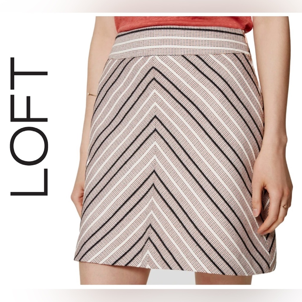 LOFT Chevron‎ Tweed Aline Pink Navy White Skirt Size 2 Office Lined Classic